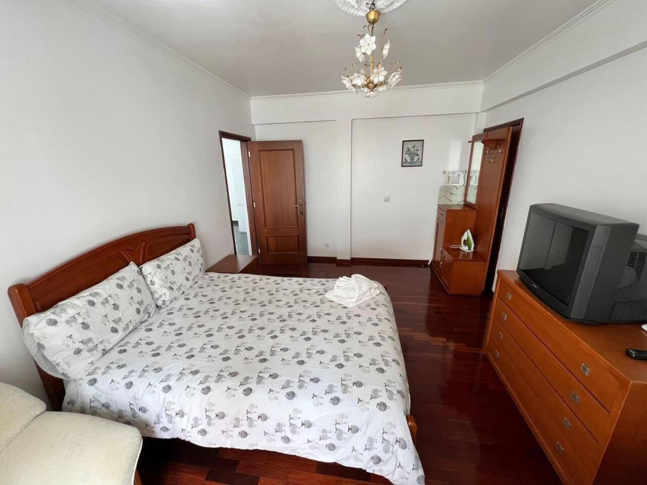 Comfortable 2-Bedroom Apartment For Relaxing Stays Funchal  Exterior photo
