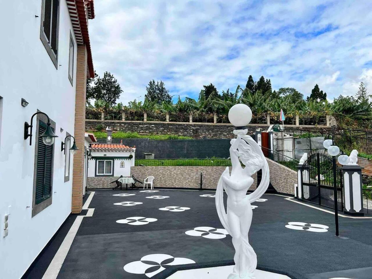 Comfortable 2-Bedroom Apartment For Relaxing Stays Funchal  Exterior photo